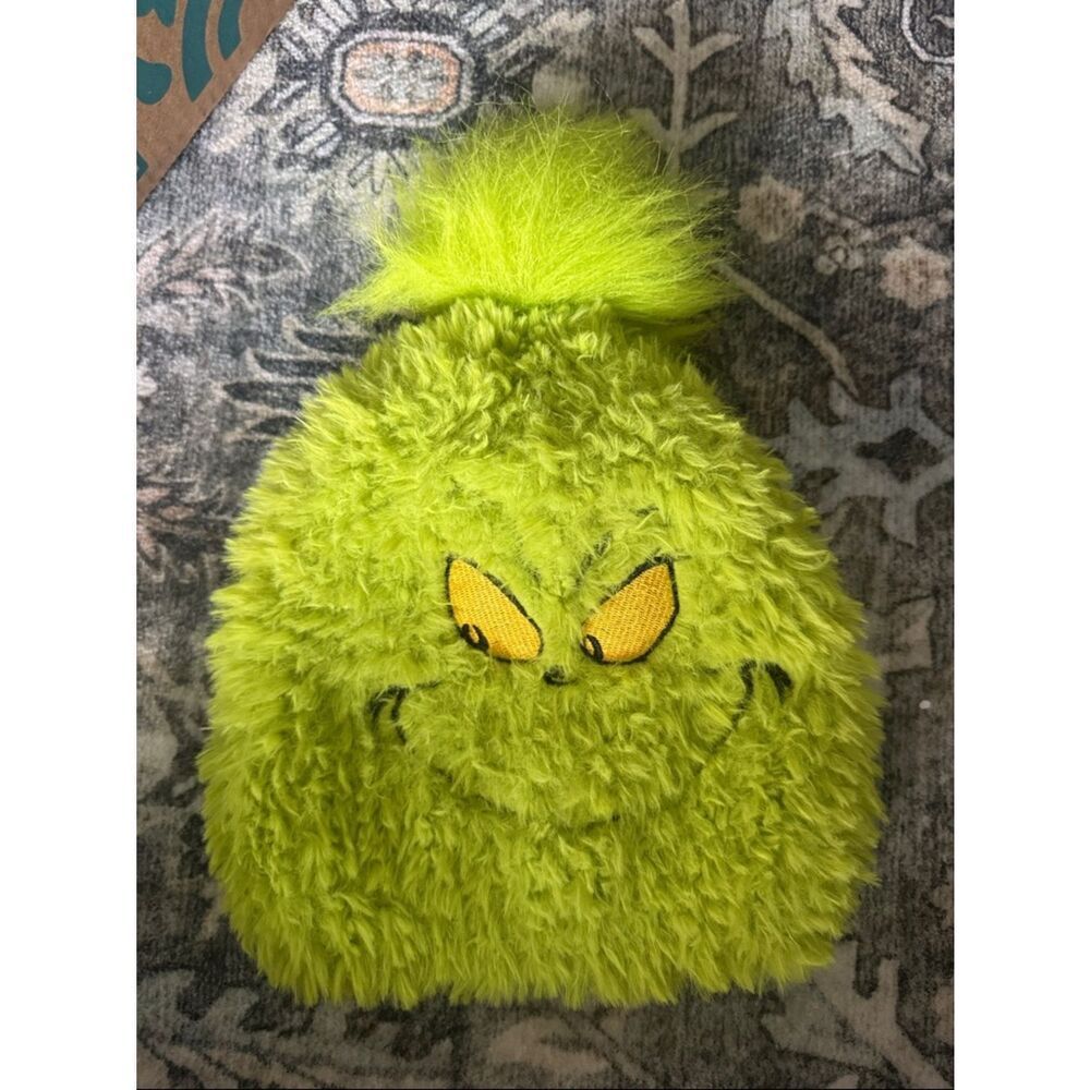American Eagle Outfitters Grinch Beanie